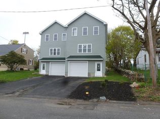 29 Shannon St, Worcester, MA 01604