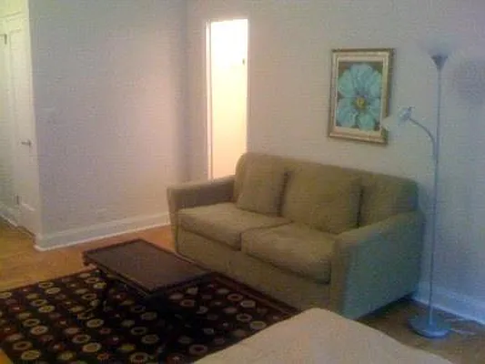 Rented by RELO REDAC INC. | media 21