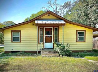 607 Oak Ave, Crete, NE 68333