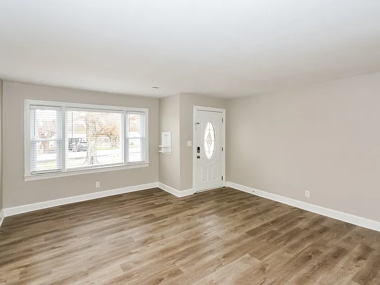 113 Elementary Dr — Photo 4