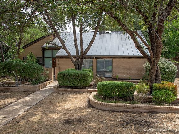 2nd image of 3702 Casady Ct