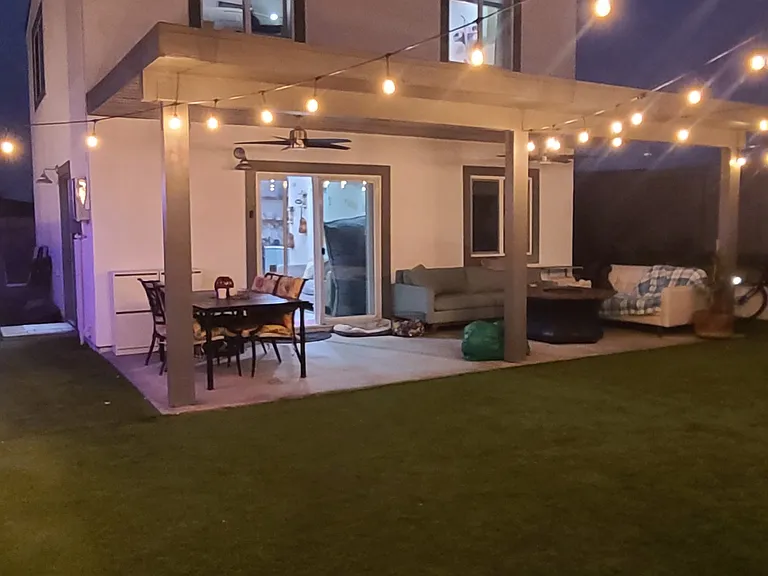 4676 Doliva Dr — Photo 17