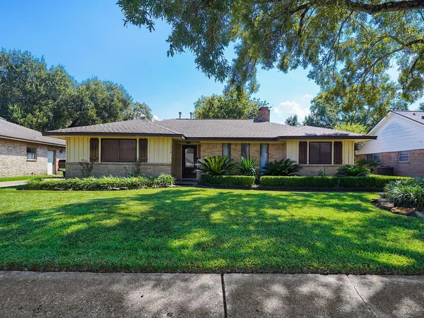 1114 Laurel Valley Dr, Houston, TX 77062
