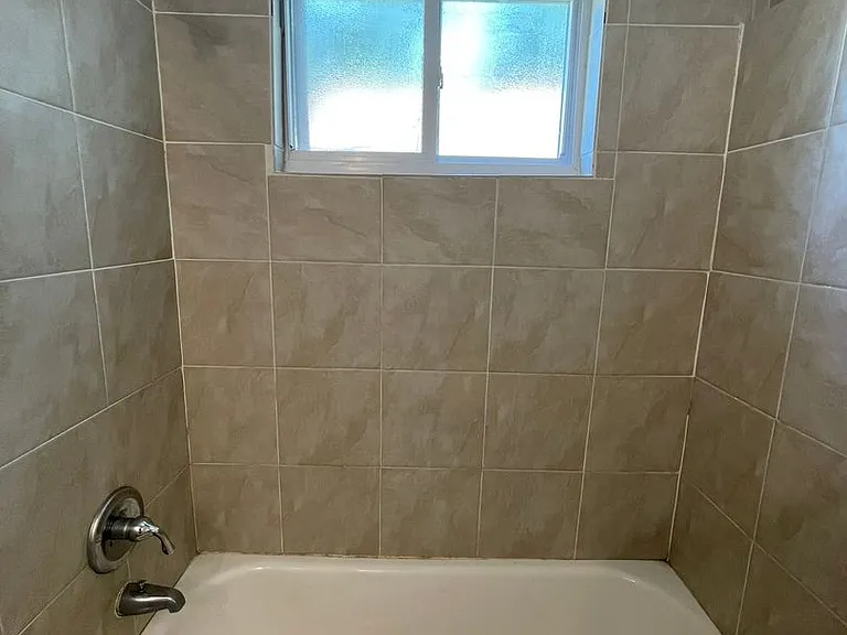20806 Panama St — Photo 15