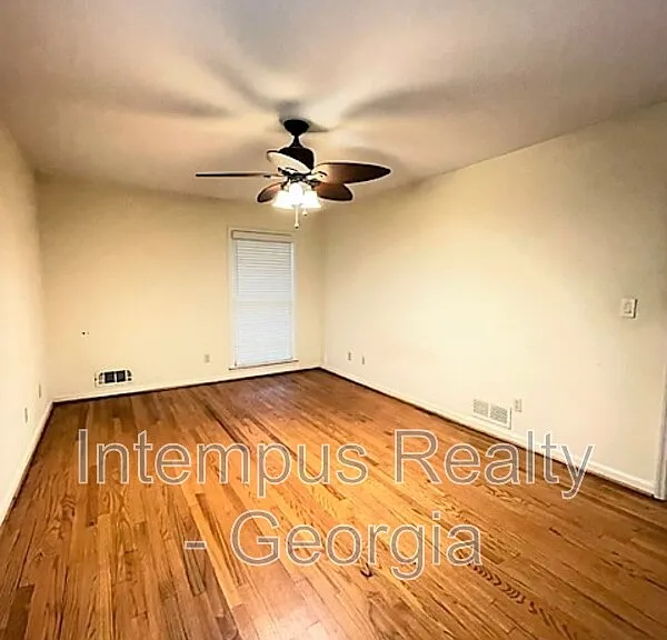 3474 Sunderland Cir NE — Photo 14