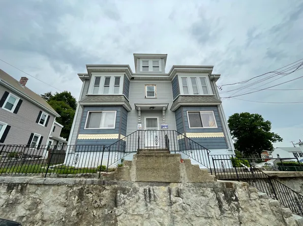 11-13 Porter St #2L, Woburn, MA 01801