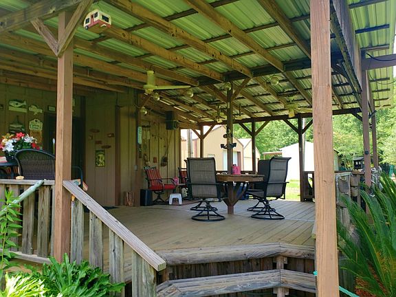 4th image of 829 Caribbean Dr