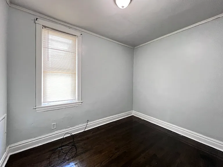 8856 S Lowe Ave #2R — Photo 15