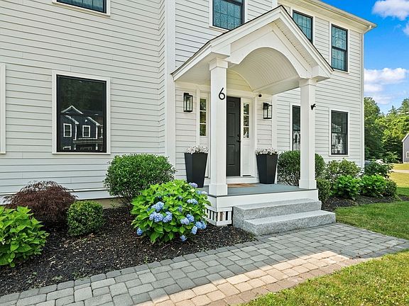 2nd image of 6 Genevieve Ln