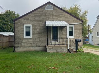 2827 2nd St, Peru, IL 61354