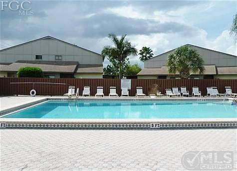 3rd image of 5244 Cedarbend Dr APT 2
