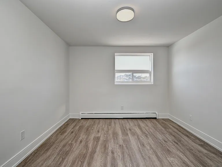 39 Willow Rd — Photo 40