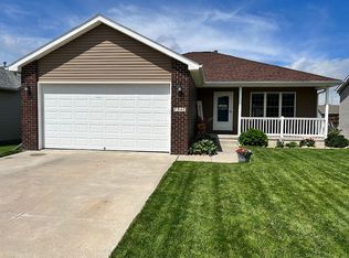 7347 N 18th St, Lincoln, NE 68521