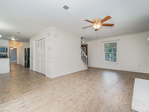 5th image of 2407 Wildburne Ct