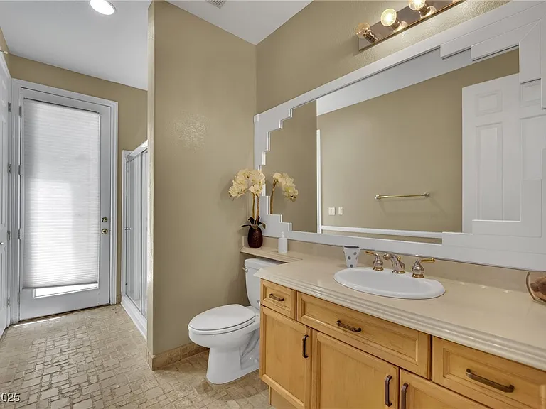 1004 Golden Age Ct — Photo 22