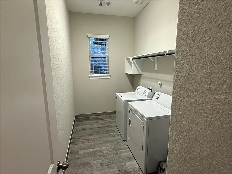 7414 Evelyn Grove Dr — Photo 38