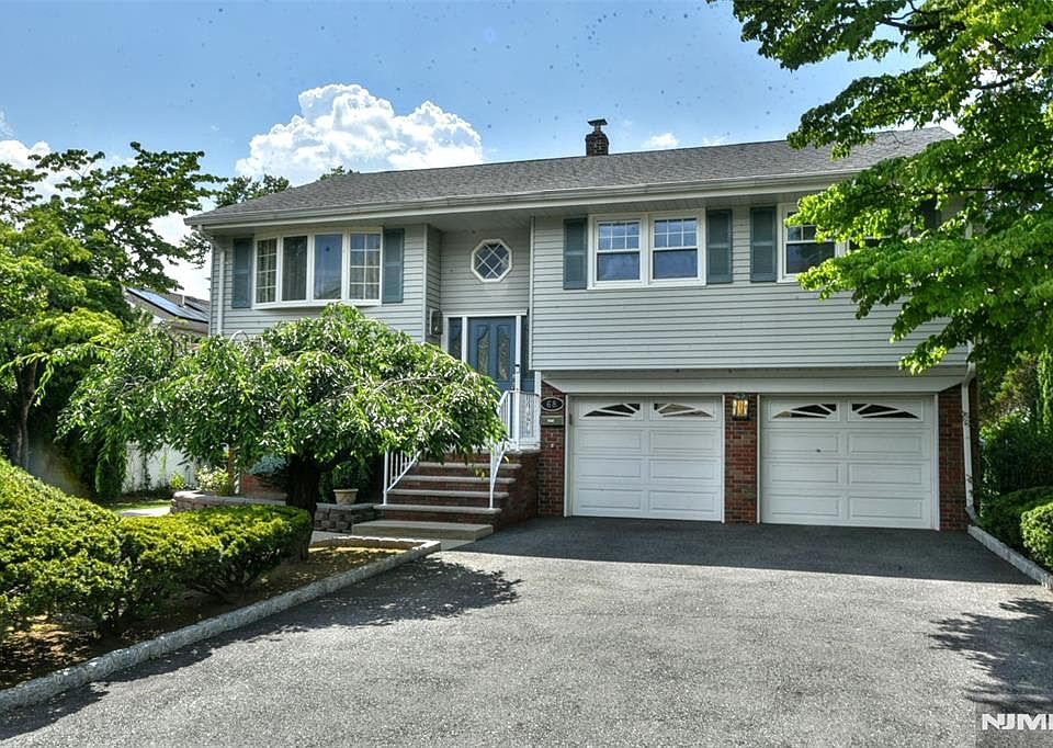 1st image of 68 Eagle Ave