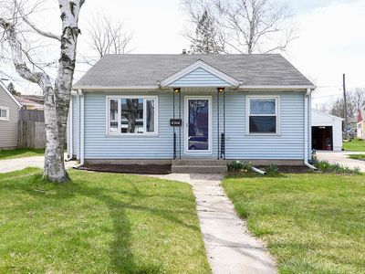 4107 S Hately Ave, St Francis, WI, 53235
