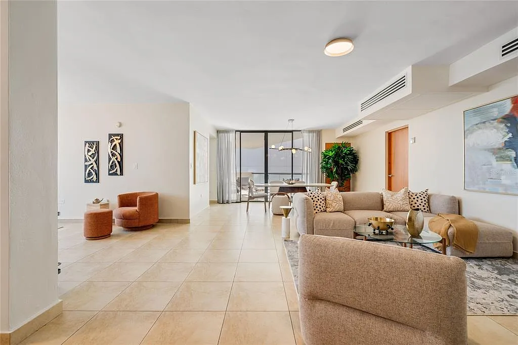 2 bed, 2.0 bath, 1989 sqft, $4,500 — Photo 3