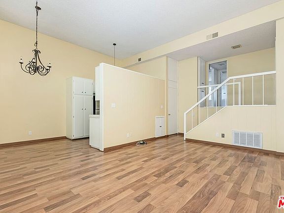 5th image of 326 N Clybourn Ave