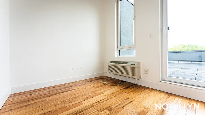 Rented by Nooklyn NYC LLC | media 40