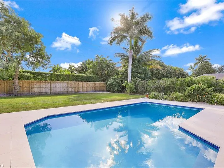 796 Ketch Dr — Photo 1