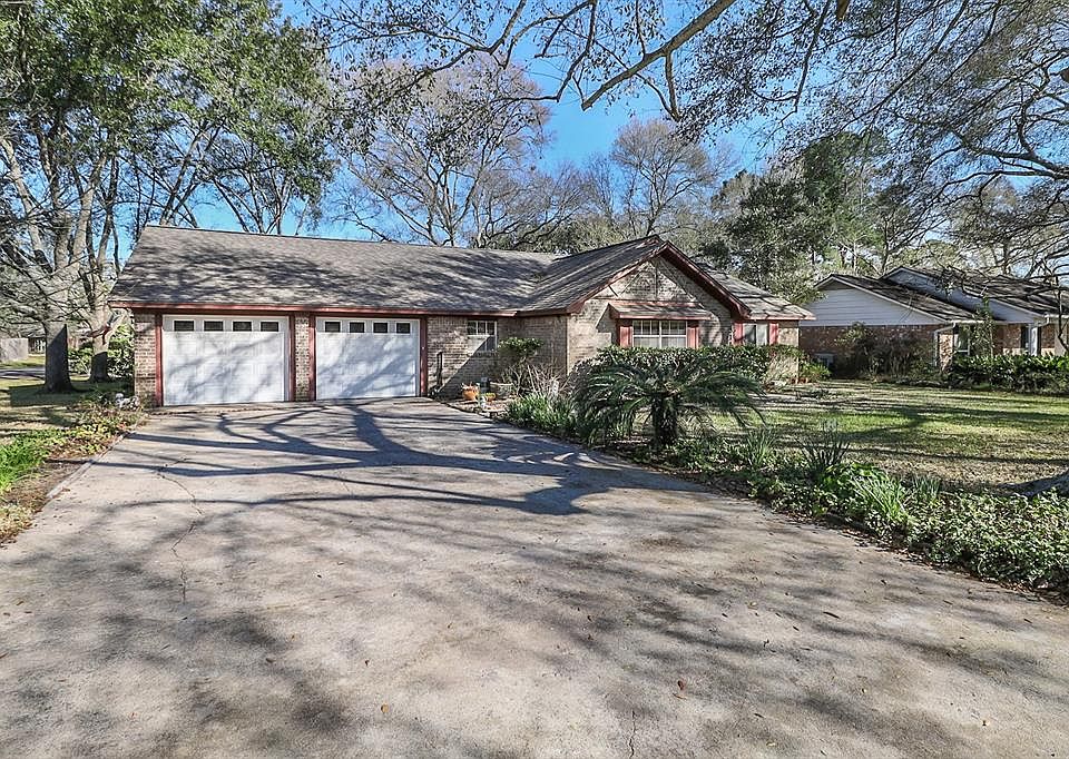 1st image of 318 Beaumont Dr