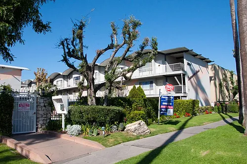 SHR - Sherman Gardens Photo 1