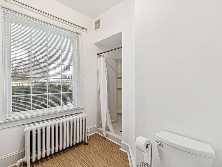 Mulberry St — Photo 17