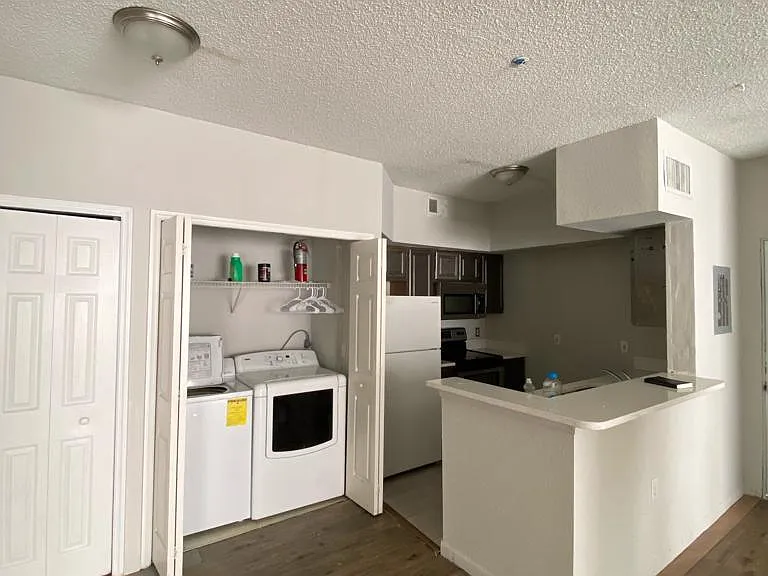 8301 Elm Park Dr #625 — Photo 5