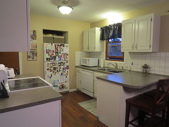 3rd image of 6434 Elk View Dr