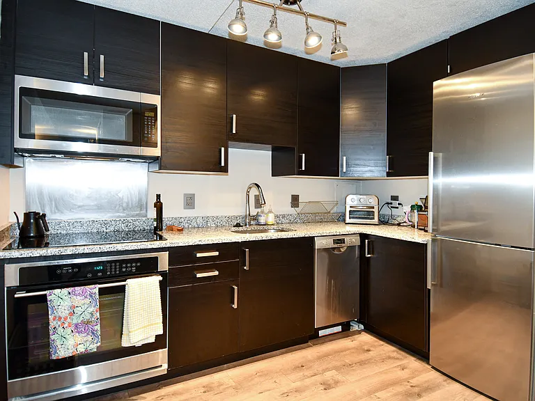 1301 Delaware Ave SW #N603 — Photo 5