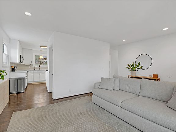 4th image of 3113 Laurel Forest Dr