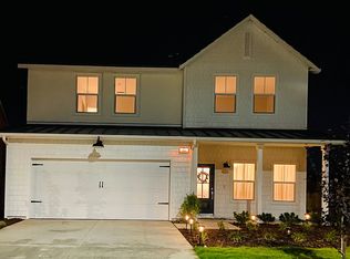 908 Powers Ave, Clovis, CA