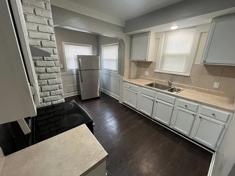 825 Smith Ave NW — Photo 10