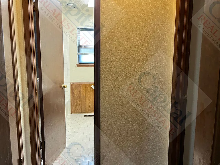 6717 W Britton Rd — Photo 15