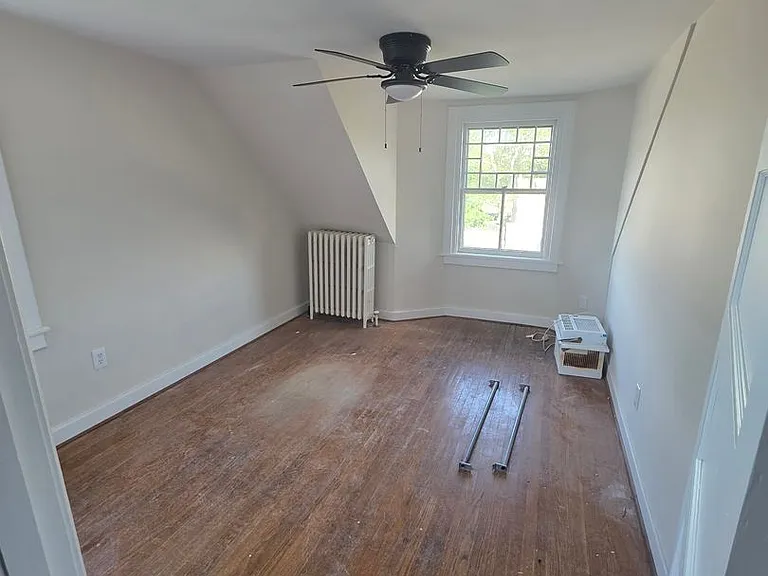 1858 Guernsey Ave — Photo 36