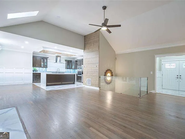 3924 Ashford Dunwoody Rd NE — Photo 9