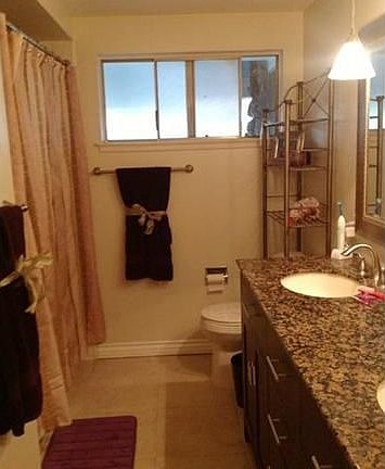 5th image of 411 E Riverview Ave