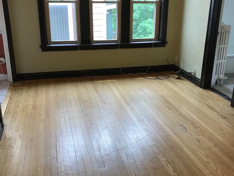 1527 Marshall — Photo 110
