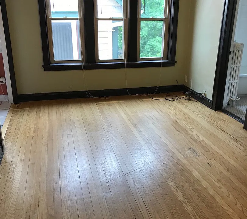 1527 Marshall
