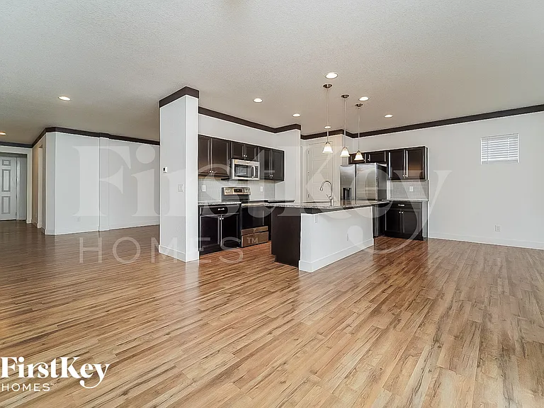 31 Homestead Way — Photo 7