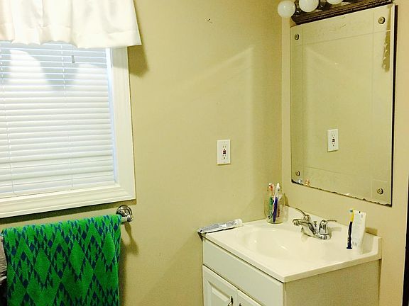 4th image of 852 Saratoga St #2
