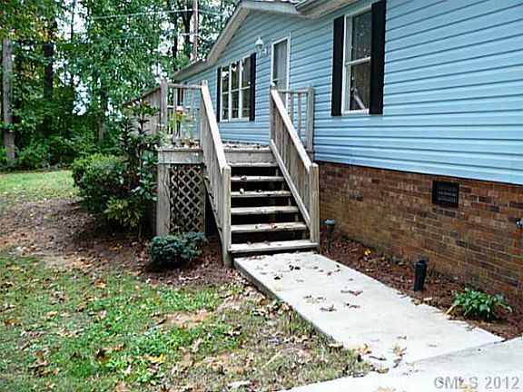 2nd image of 6889 Ingleside Dr