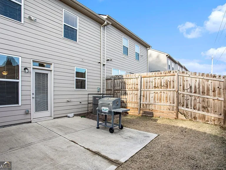 2414 Fitts Dr — Photo 24