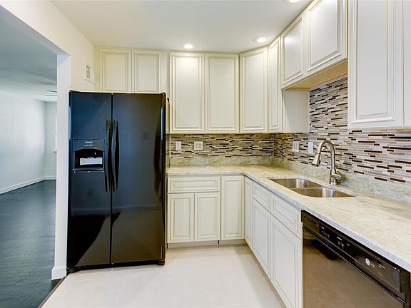 5th image of 9953 Luna Ave #1/2