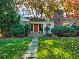 154 Sunrise Dr, Hawthorne, NJ 07506