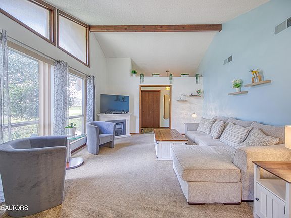 2nd image of 901 Roderick Rd