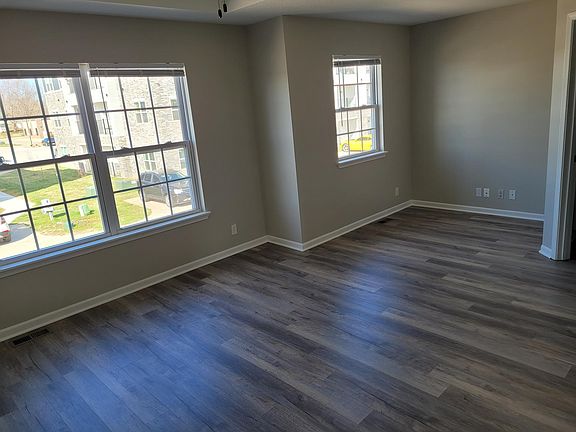 5th image of 408 SW Rock Creek Ln