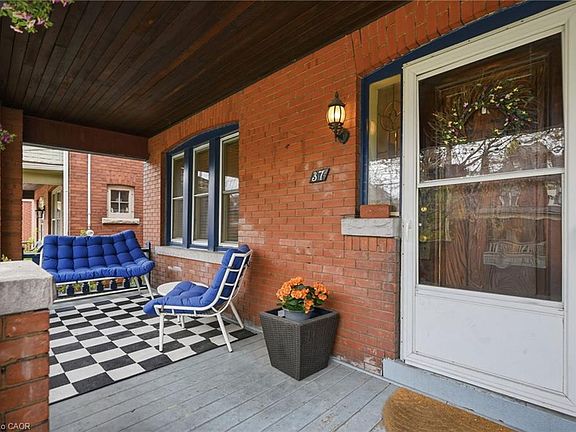 4th image of 37 Connaught Ave S